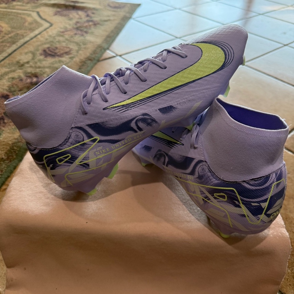 Nike United Zoom Mercurial Superfly 10 Academy FG Soccer Cleats